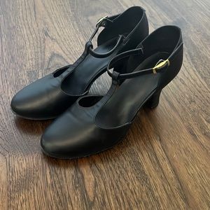 so danca ballroom/ character shoes